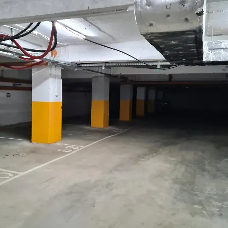 Apartmán Ultracentral 5* Boutique Style Apartment. Brand New. 2 Rooms. Spacious. Free Parking *