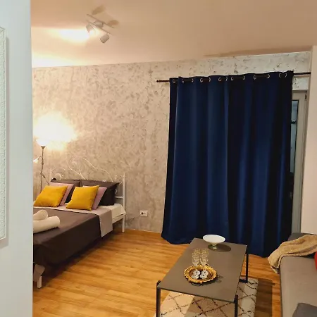 Ultracentral 5* Boutique Style Apartment. Brand New. 2 Rooms. Spacious. Free Parking Kluž
