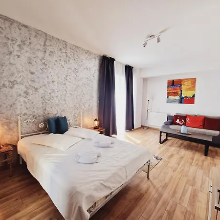 Ultracentral 5* Boutique Style Apartment. Brand New. 2 Rooms. Spacious. Free Parking * Kluž