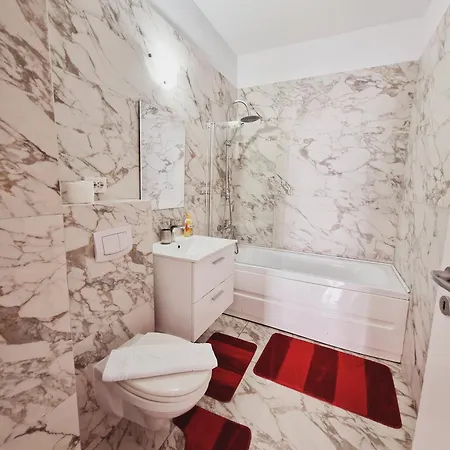 Ultracentral 5* Boutique Style Apartment. Brand New. 2 Rooms. Spacious. Free Parking * Kluž