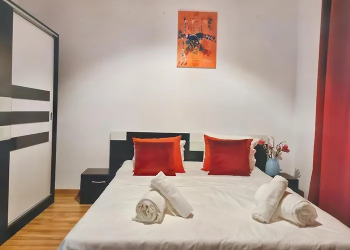 Ultracentral 5* Boutique Style Apartment. Brand New. 2 Rooms. Spacious. Free Parking